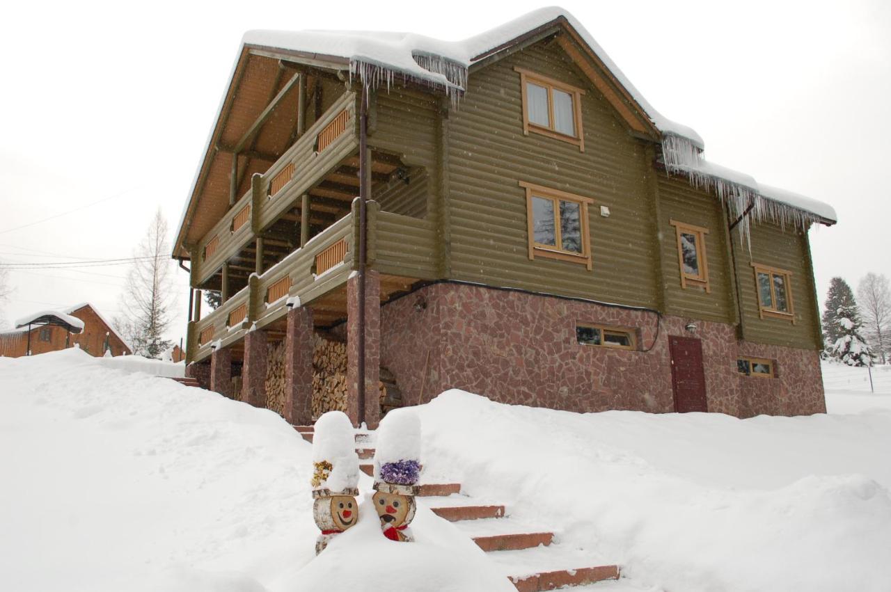 Gutsulwood Villa Yablunytsia Buitenkant foto