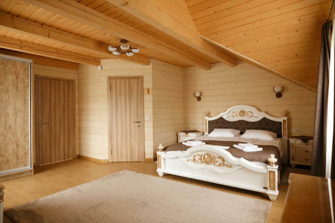 Gutsulwood Villa Yablunytsia Buitenkant foto