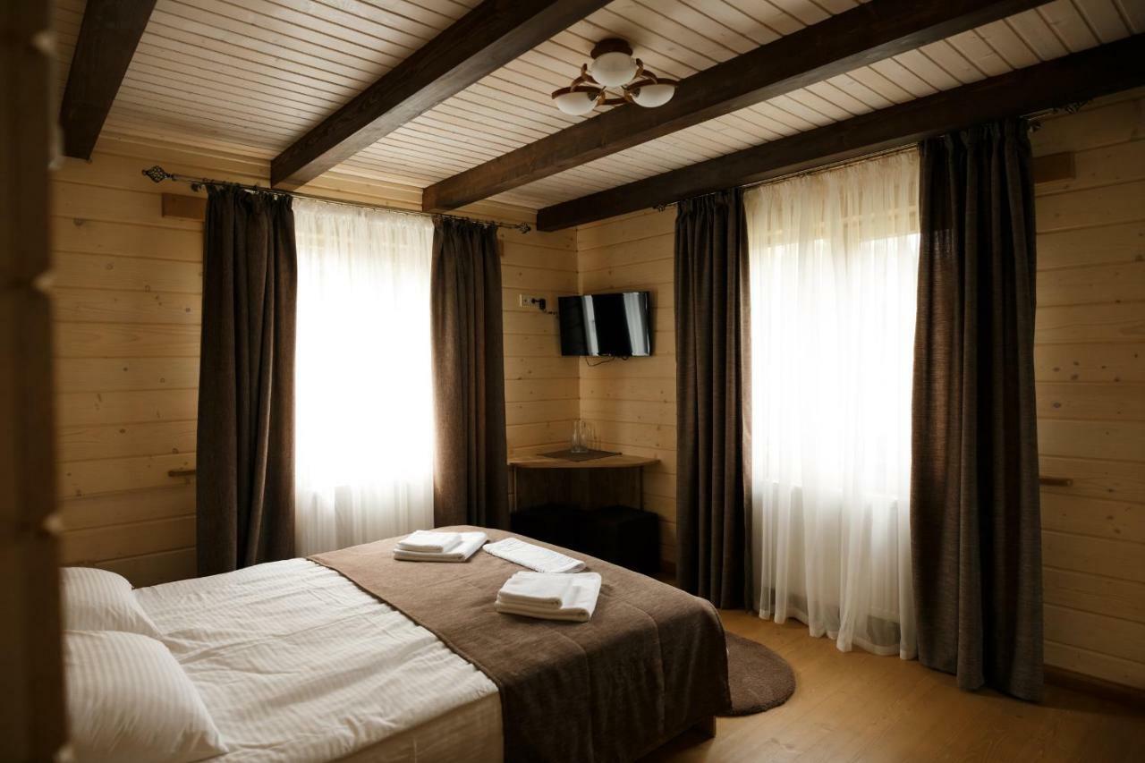 Gutsulwood Villa Yablunytsia Buitenkant foto