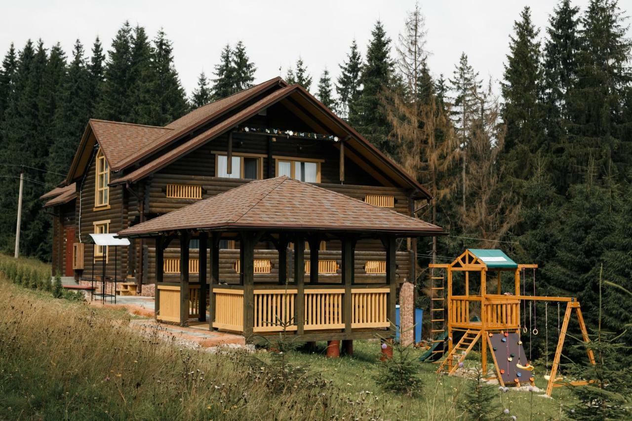 Gutsulwood Villa Yablunytsia Buitenkant foto